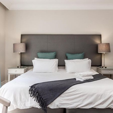 Trendy Apartment In Thibault Square City Centre 케이프타운 외부 사진